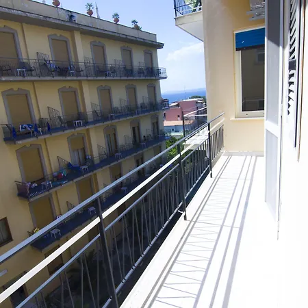 Apartment Residence Sorrento 2 *